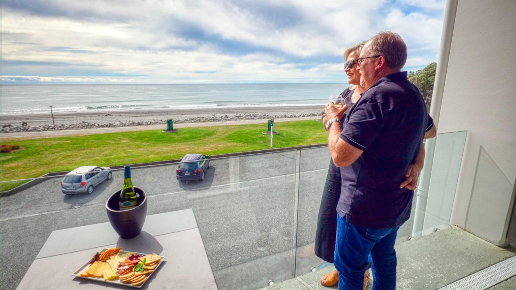 Beachfront Hotel Hokitika Kültér fotó